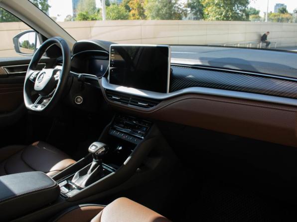 Skoda Kodiaq I Рестайлинг с пробегом 2024 года, цена 4 690 000 рублей, 15000 км, внедорожник, Автокод Объявления