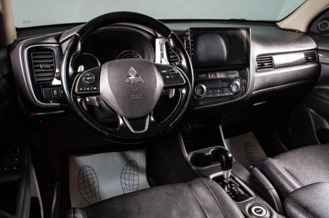 Mitsubishi Outlander III Рестайлинг с пробегом 2015 года, цена 2 129 000 рублей, 198000 км, внедорожник, Автокод Объявления