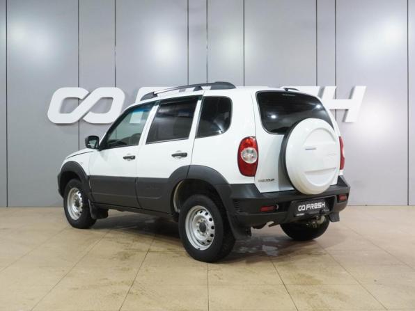 Chevrolet Niva I Рестайлинг с пробегом 2018 года, цена 769 000 рублей, 110391 км, внедорожник, Автокод Объявления