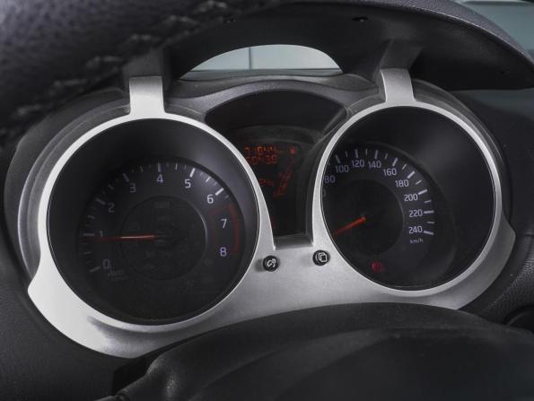 Nissan Juke I с пробегом 2013 года, цена 1 090 000 рублей, 71844 км, внедорожник, Автокод Объявления