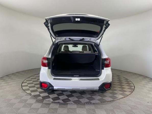 Subaru Outback V Рестайлинг с пробегом 2017 года, цена 2 100 000 рублей, 140401 км, универсал, Автокод Объявления