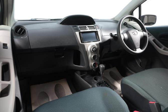 Toyota Vitz II (XP90) с пробегом 2005 года, цена 659 000 рублей, 239000 км, хэтчбек, Автокод Объявления