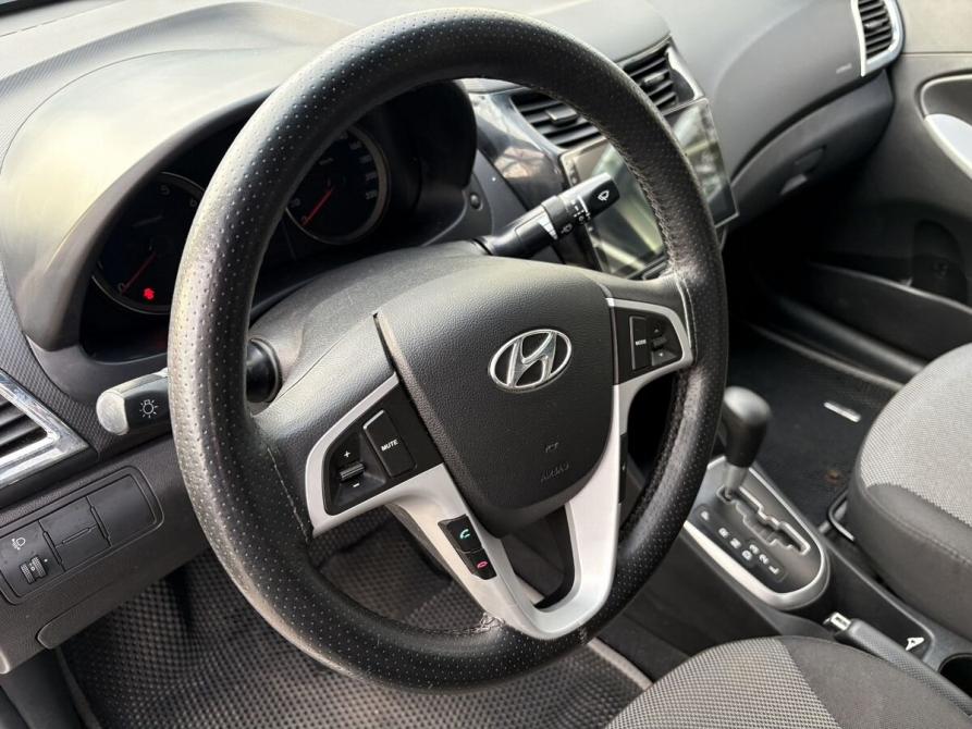 Hyundai Solaris I Москва  - изображение 14