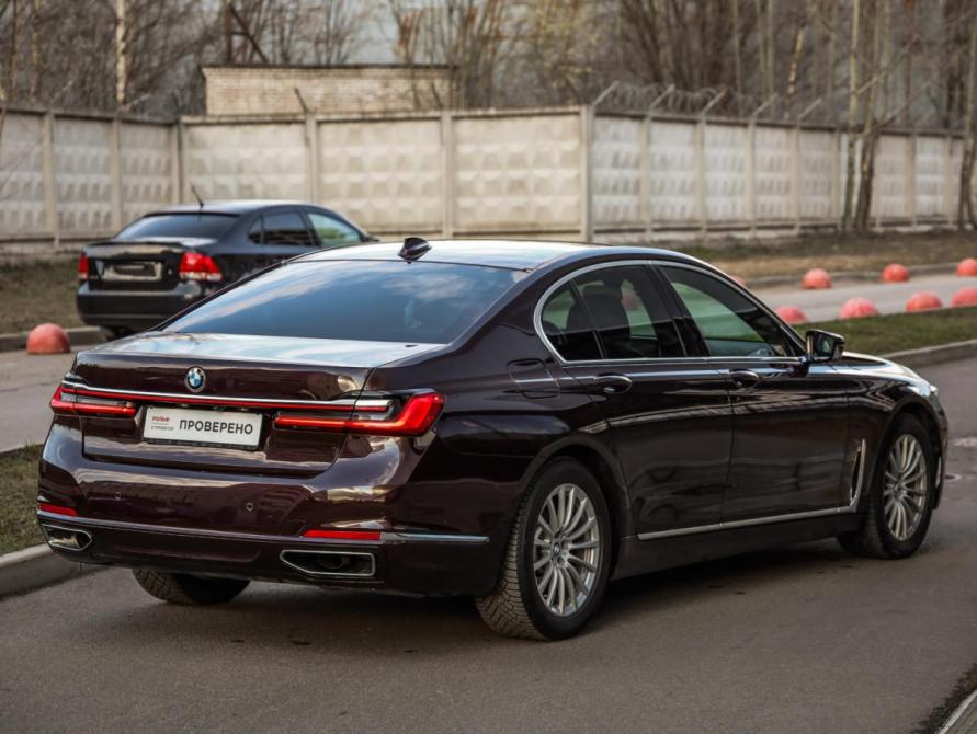BMW 7 серии VI (G11/G12) Рестайлинг Санкт-Петербург  - изображение 7