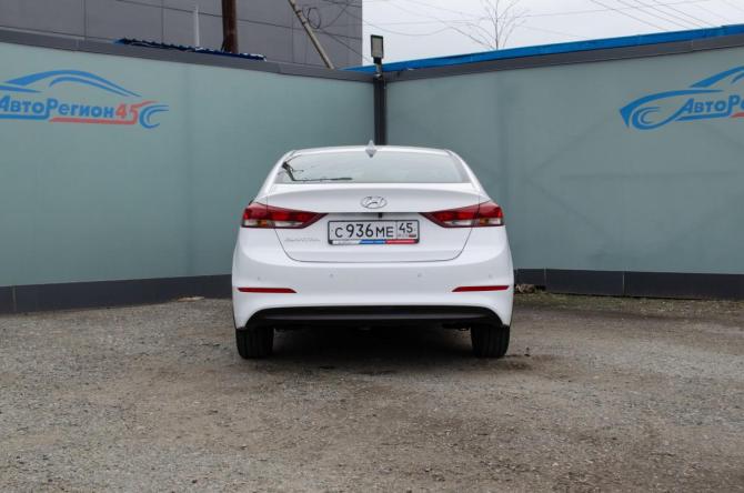 Hyundai Elantra VI (AD) с пробегом 2018 года, цена 1 580 000 рублей, 93000 км, седан, Автокод Объявления