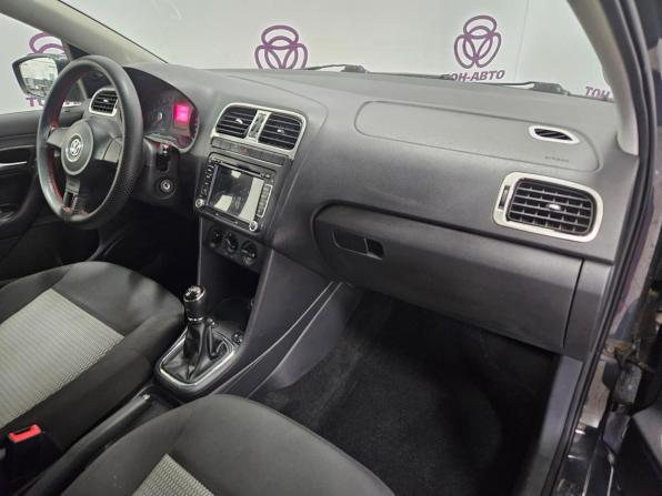 Volkswagen Polo V с пробегом 2013 года, цена 636 000 рублей, 135733 км, седан, Автокод Объявления