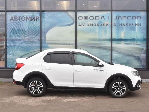 Renault Logan II Рестайлинг с пробегом 2019 года, цена 967 000 рублей, 102322 км, седан, Автокод Объявления