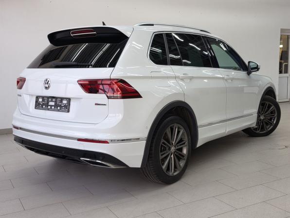 Volkswagen Tiguan II с пробегом 2018 года, цена 2 490 000 рублей, 192455 км, внедорожник, Автокод Объявления
