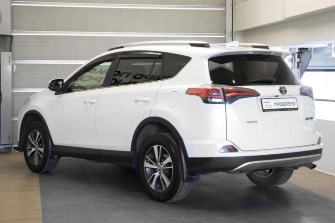 Toyota RAV4 IV (XA40) Рестайлинг с пробегом 2016 года, цена 1 975 000 рублей, 165381 км, внедорожник, Автокод Объявления