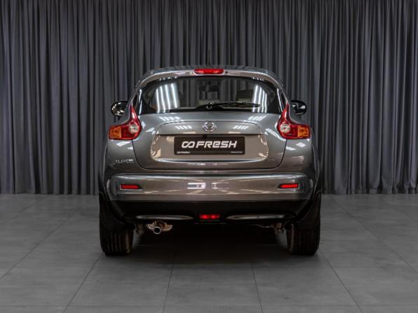 Nissan Juke I с пробегом 2012 года, цена 1 219 000 рублей, 93229 км, внедорожник, Автокод Объявления