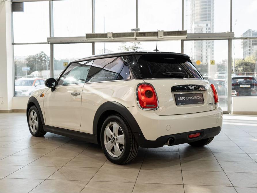 Mini Hatch III (F55/F56) Москва  - изображение 3