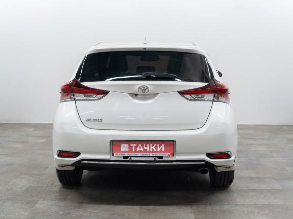 Toyota Auris II Рестайлинг с пробегом 2016 года, цена 1 455 000 рублей, 90000 км, хэтчбек, Автокод Объявления