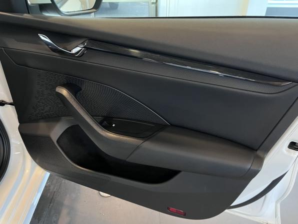 Skoda Octavia IV (A8) с пробегом 2021 года, цена 2 390 000 рублей, 103261 км, лифтбек, Автокод Объявления