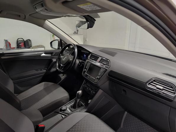 Volkswagen Tiguan II с пробегом 2017 года, цена 2 388 000 рублей, 193040 км, внедорожник, Автокод Объявления
