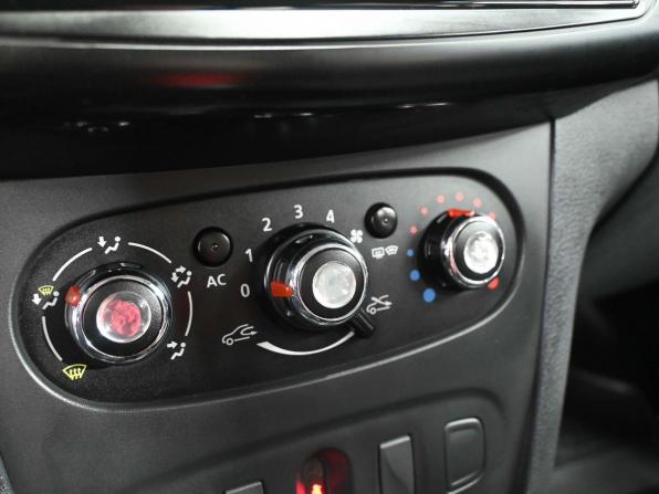 Renault Logan II с пробегом 2014 года, цена 679 900 рублей, 168398 км, седан, Автокод Объявления