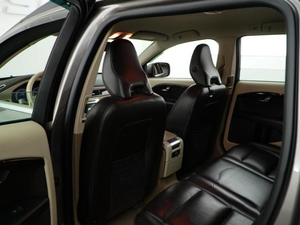 Volvo XC70 II с пробегом 2010 года, цена 1 357 077 рублей, 261562 км, универсал, Автокод Объявления