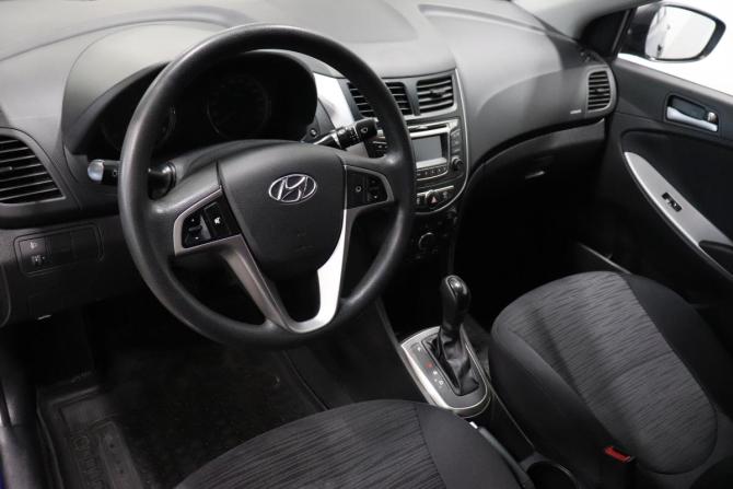 Hyundai Solaris I Рестайлинг с пробегом 2015 года, цена 951 000 рублей, 101078 км, седан, Автокод Объявления