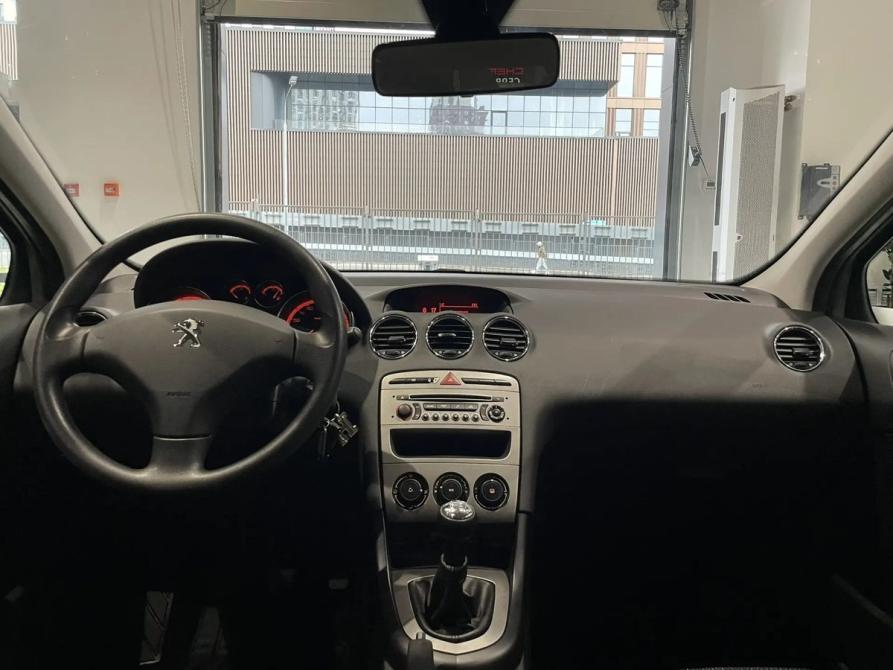 Peugeot 408 I Москва  - изображение 10