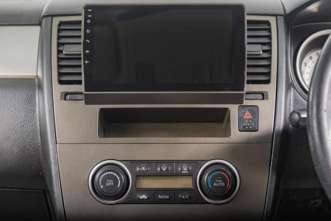 Nissan Tiida I Рестайлинг с пробегом 2012 года, цена 829 000 рублей, 260000 км, хэтчбек, Автокод Объявления
