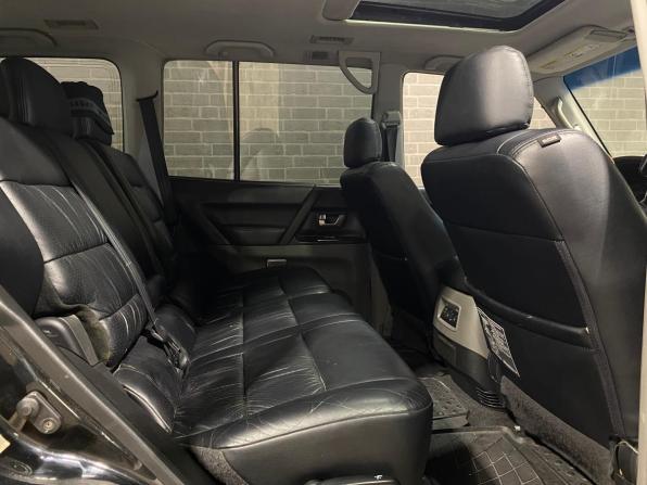 Mitsubishi Montero III с пробегом 2003 года, цена 850 000 рублей, 306420 км, внедорожник, Автокод Объявления