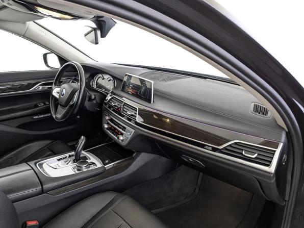 BMW 7 серии VI (G11/G12) с пробегом 2016 года, цена 2 998 000 рублей, 112153 км, седан, Автокод Объявления