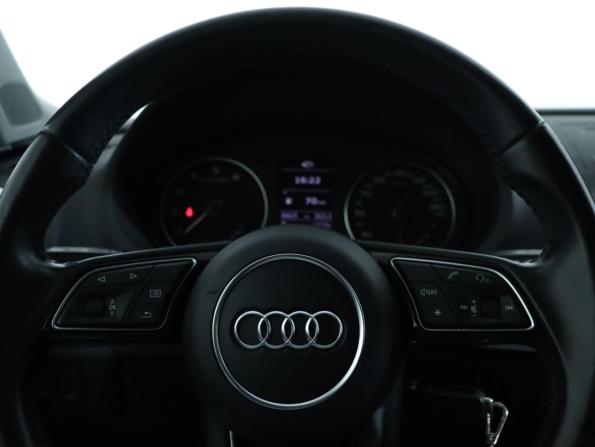 Audi A3 III (8V) Рестайлинг с пробегом 2017 года, цена 1 999 000 рублей, 84000 км, седан, Автокод Объявления