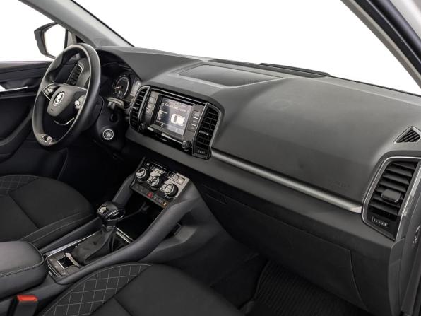 Skoda Karoq I с пробегом 2021 года, цена 2 680 000 рублей, 57784 км, внедорожник, Автокод Объявления