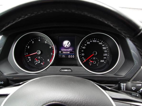 Volkswagen Tiguan II с пробегом 2018 года, цена 2 379 000 рублей, 93751 км, внедорожник, Автокод Объявления