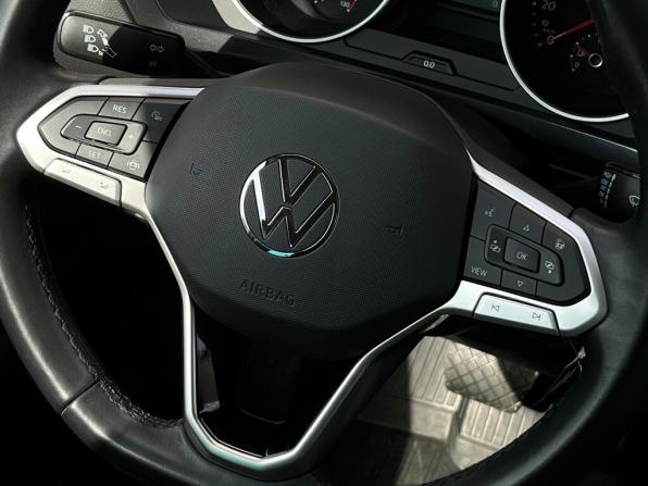 Volkswagen Tiguan II Рестайлинг с пробегом 2021 года, цена 3 047 600 рублей, 34004 км, внедорожник, Автокод Объявления