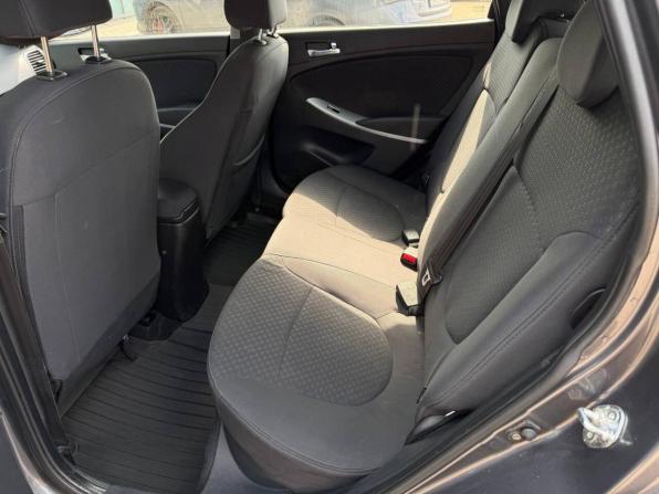 Hyundai Solaris I с пробегом 2012 года, цена 750 000 рублей, 140020 км, хэтчбек, Автокод Объявления