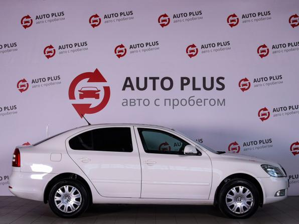 Skoda Octavia II (A5) Рестайлинг с пробегом 2011 года, цена 800 000 рублей, 255000 км, лифтбек, Автокод Объявления