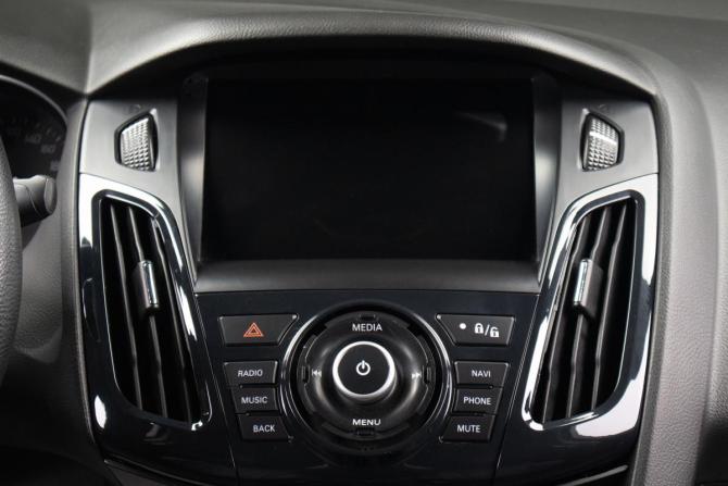 Ford Focus III с пробегом 2013 года, цена 899 000 рублей, 207000 км, седан, Автокод Объявления