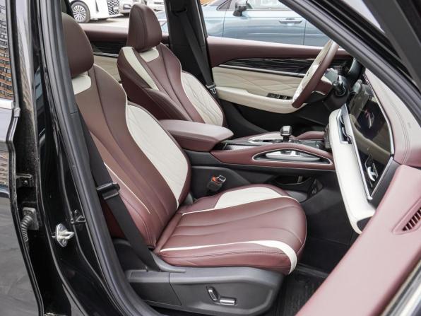 Geely Monjaro I Рестайлинг с пробегом 2024 года, цена 3 330 000 рублей, 45594 км, внедорожник, Автокод Объявления