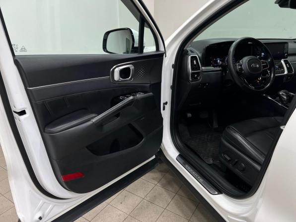 Kia Sorento IV с пробегом 2021 года, цена 3 100 000 рублей, 133000 км, внедорожник, Автокод Объявления