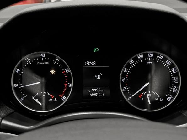 Skoda Octavia II (A5) Рестайлинг с пробегом 2013 года, цена 650 000 рублей, 220766 км, лифтбек, Автокод Объявления