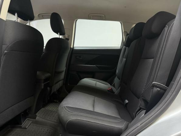 Mitsubishi Outlander III Рестайлинг 3 с пробегом 2019 года, цена 1 898 000 рублей, 124552 км, внедорожник, Автокод Объявления