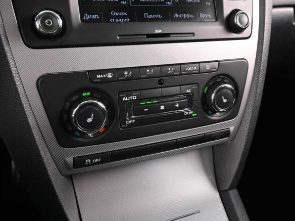 Skoda Octavia II (A5) Рестайлинг с пробегом 2012 года, цена 969 000 рублей, 233229 км, универсал, Автокод Объявления