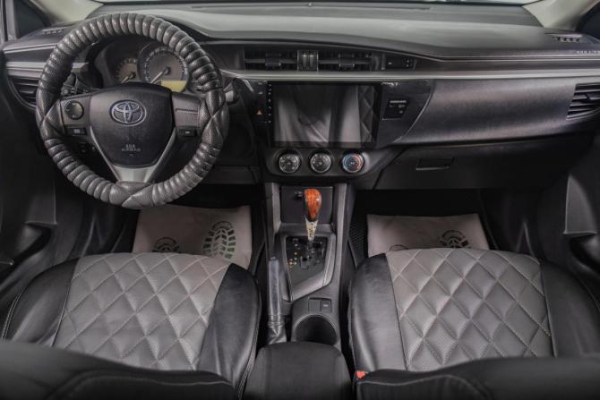 Toyota Corolla XI (E160 E170 E180) с пробегом 2014 года, цена 1 369 000 рублей, 240000 км, седан, Автокод Объявления
