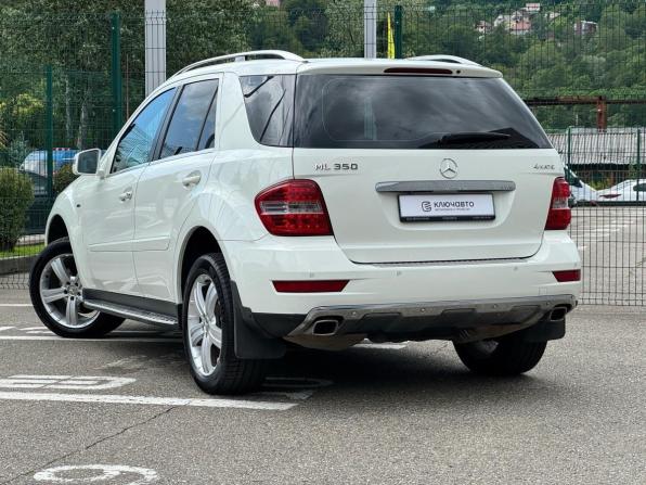 Mercedes-Benz M-Класс II (W164) Рестайлинг с пробегом 2010 года, цена 1 100 000 рублей, 188920 км, внедорожник, Автокод Объявления