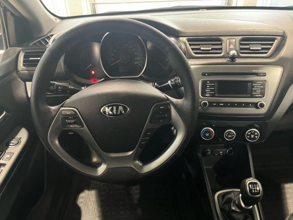 Kia Rio III Рестайлинг с пробегом 2016 года, цена 899 000 рублей, 170453 км, седан, Автокод Объявления