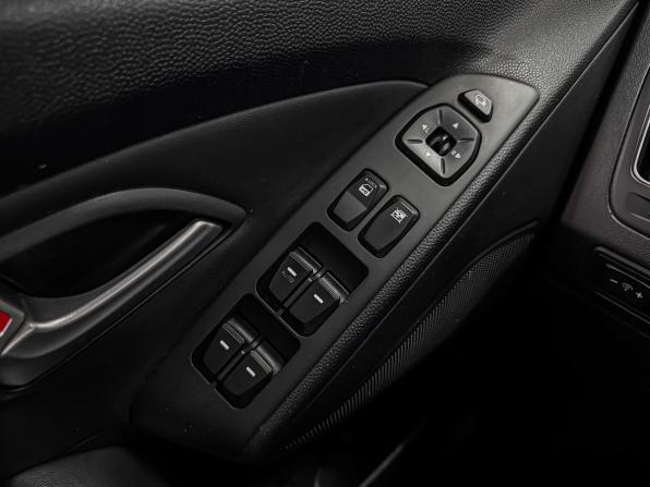 Hyundai ix35 I с пробегом 2013 года, цена 1 379 000 рублей, 131970 км, внедорожник, Автокод Объявления