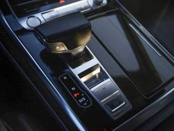 Audi Q8 I (4M) с пробегом 2019 года, цена 5 499 000 рублей, 91118 км, внедорожник, Автокод Объявления