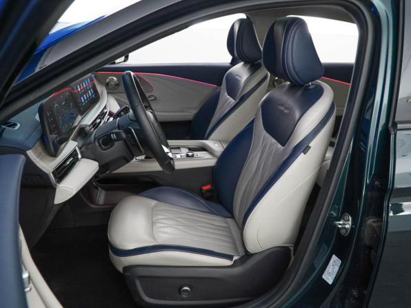Chery Arrizo 8 с пробегом 2023 года, цена 2 099 900 рублей, 46437 км, седан, Автокод Объявления