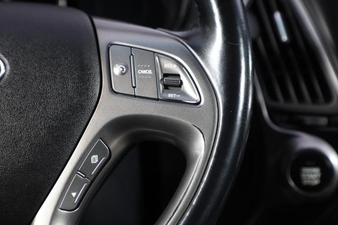 Hyundai ix35 I Рестайлинг с пробегом 2013 года, цена 1 799 000 рублей, 120900 км, внедорожник, Автокод Объявления