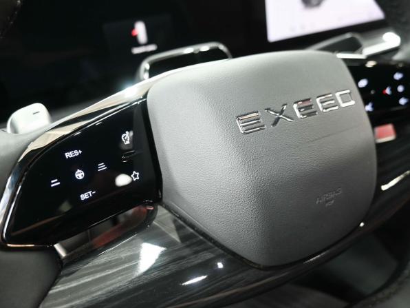 Exeed RX с пробегом 2023 года, цена 3 329 900 рублей, 27480 км, внедорожник, Автокод Объявления