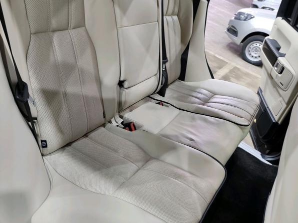 Land Rover Range Rover III Рестайлинг 2 с пробегом 2009 года, цена 1 690 000 рублей, 443248 км, внедорожник, Автокод Объявления