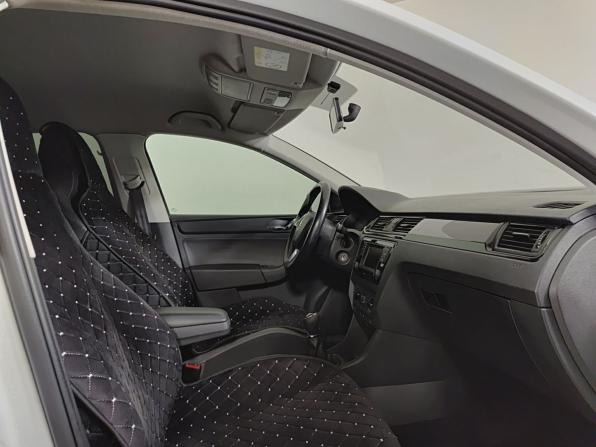 Skoda Rapid I с пробегом 2015 года, цена 848 000 рублей, 214000 км, лифтбек, Автокод Объявления