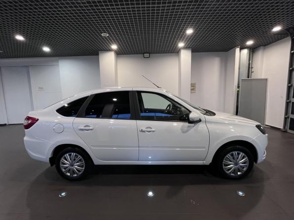 Lada (ВАЗ) Granta I Рестайлинг с пробегом 2024 года, цена 1 080 000 рублей, 2929 км, лифтбек, Автокод Объявления