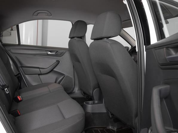 Volkswagen Polo VI с пробегом 2022 года, цена 1 701 300 рублей, 87471 км, лифтбек, Автокод Объявления