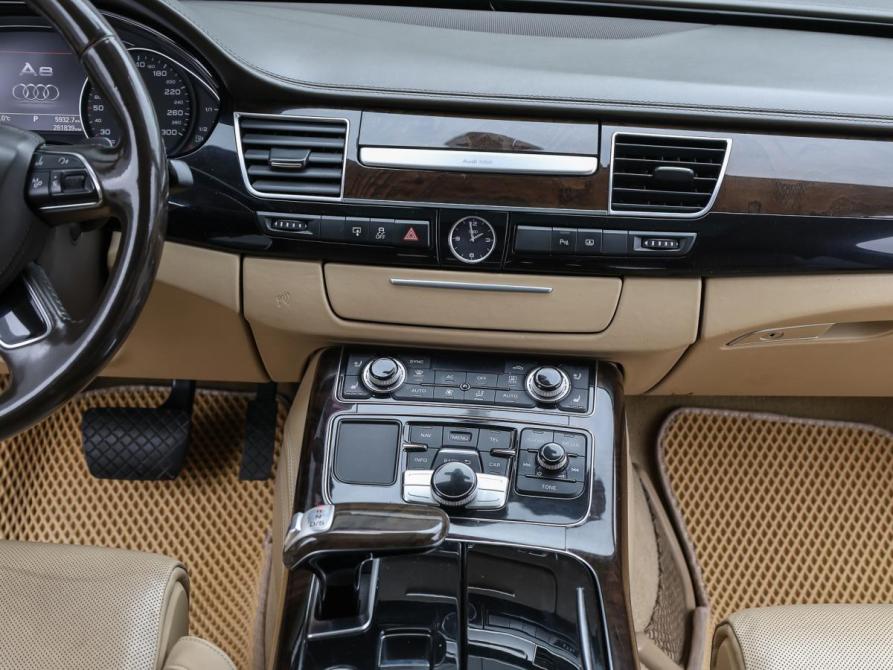 Audi A8 III (D4) Москва  - изображение 16
